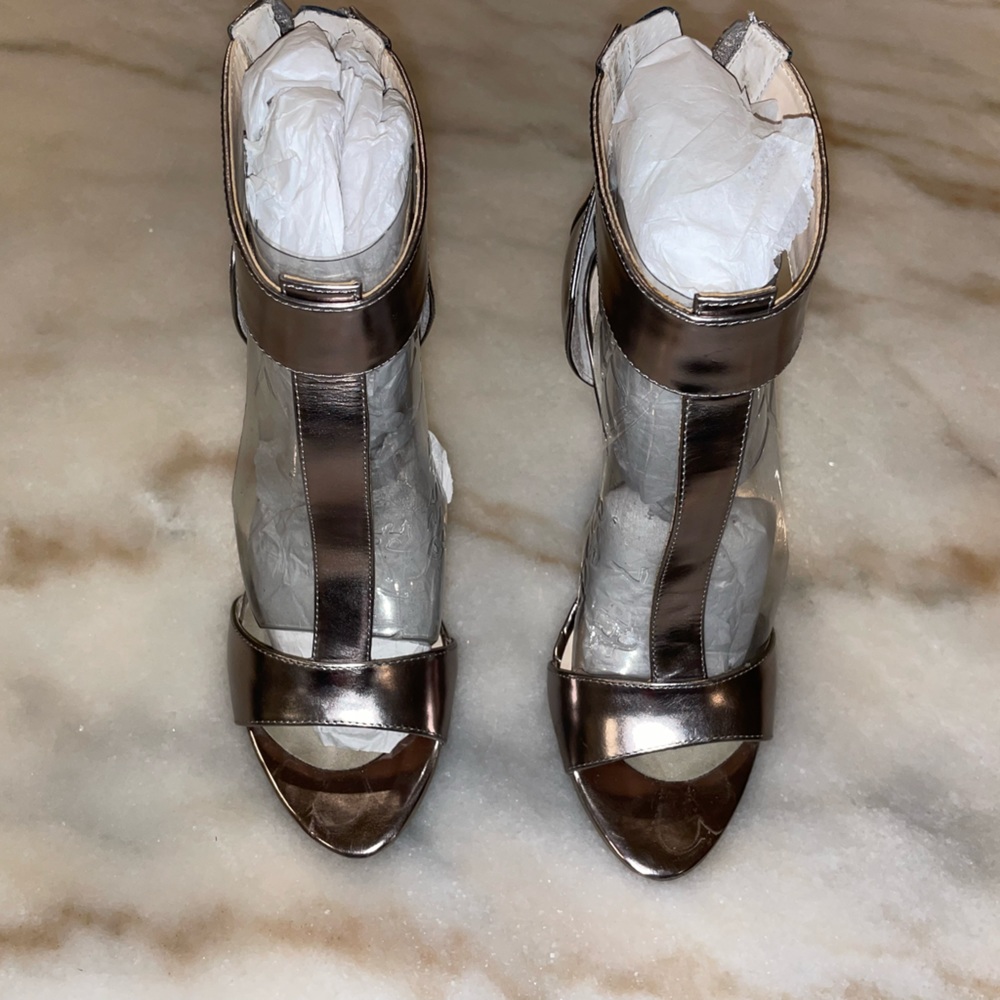 Boutique 9 Gold Heels